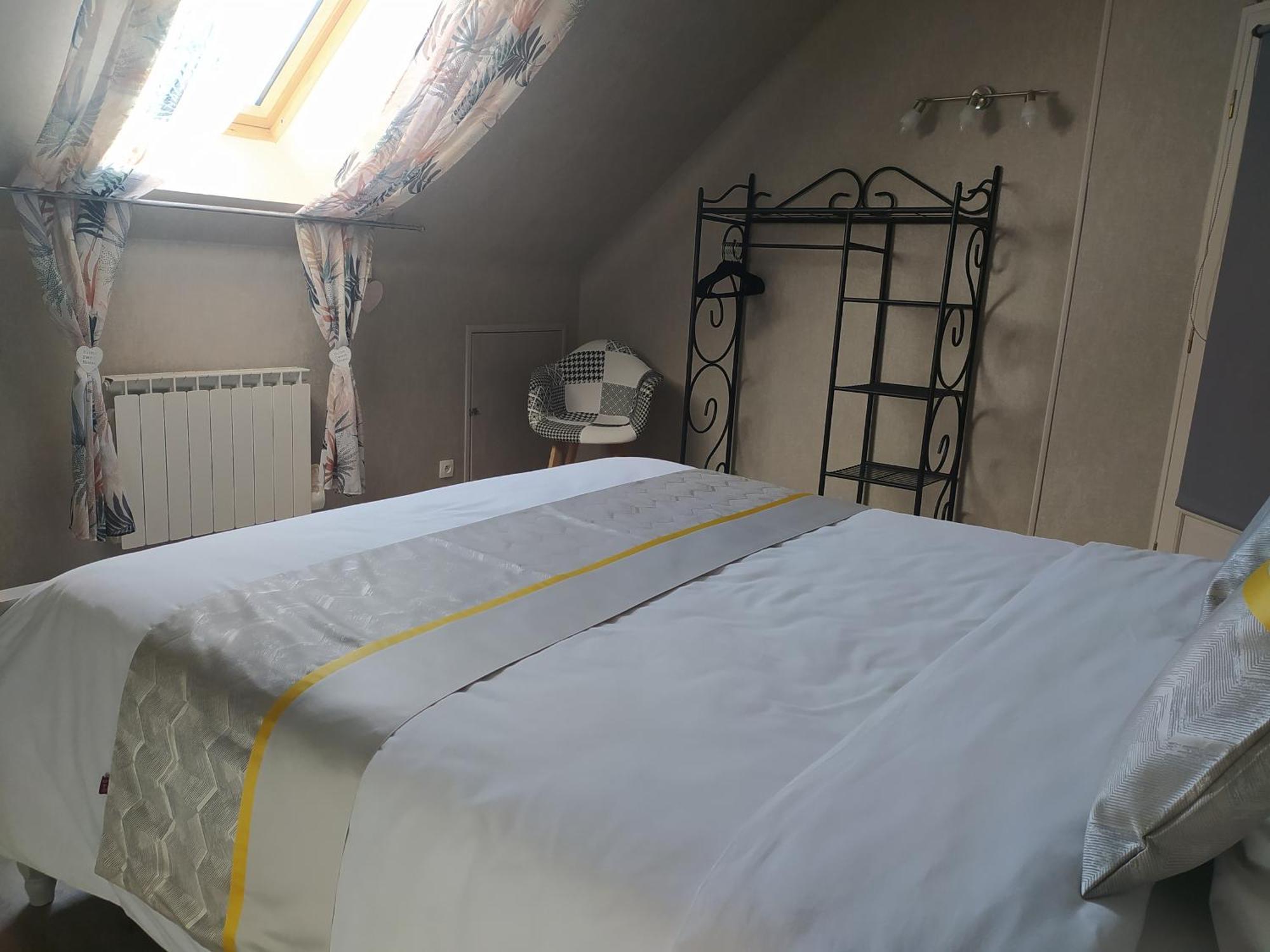 Des Roux Et Des Pious Suite De 35 A 60 M2 Et 3 Chambres Pour Groupe De 2 A 6 Personnes Civray-de-Touraine Zewnętrze zdjęcie