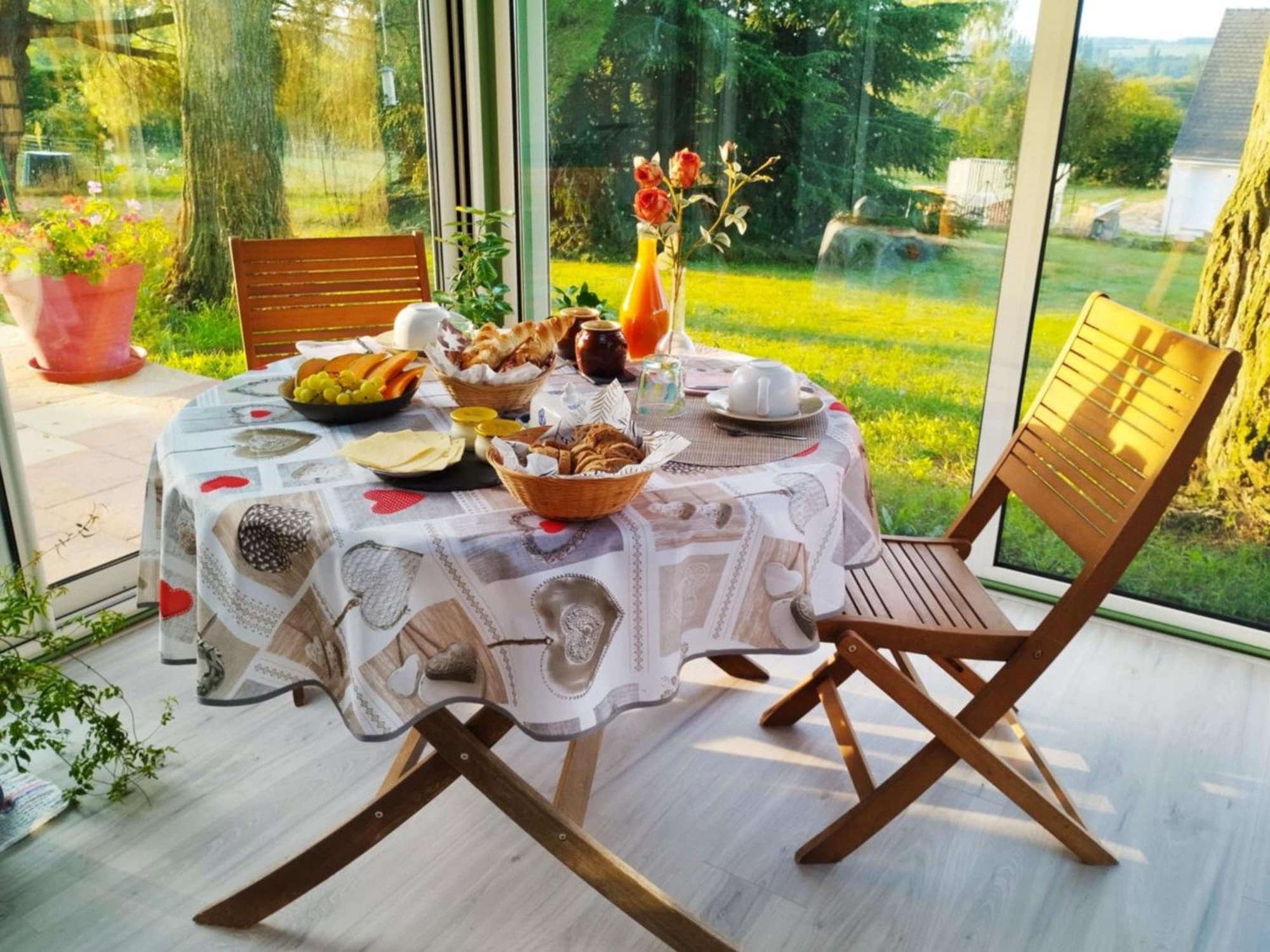Des Roux Et Des Pious Suite De 35 A 60 M2 Et 3 Chambres Pour Groupe De 2 A 6 Personnes Civray-de-Touraine Zewnętrze zdjęcie